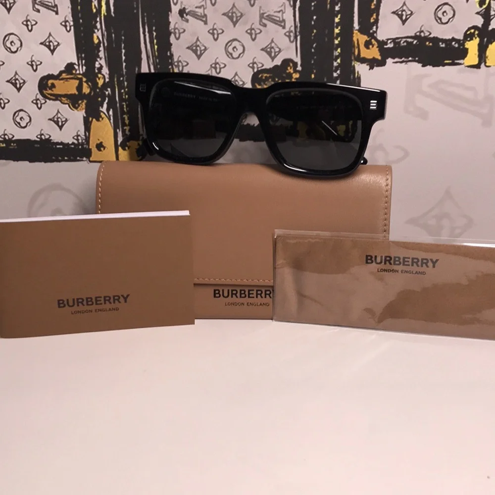 New Authentic Burberry BE4394 3001/87 Sunglasses